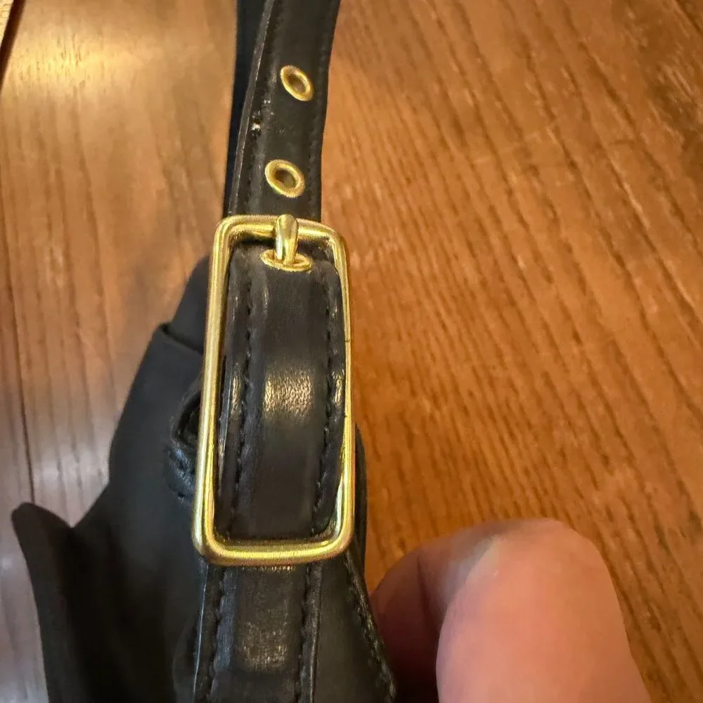 Coach Black Leather Shoulder Bag Flap Purse Brass Buckle Vintage USA C1P-9926